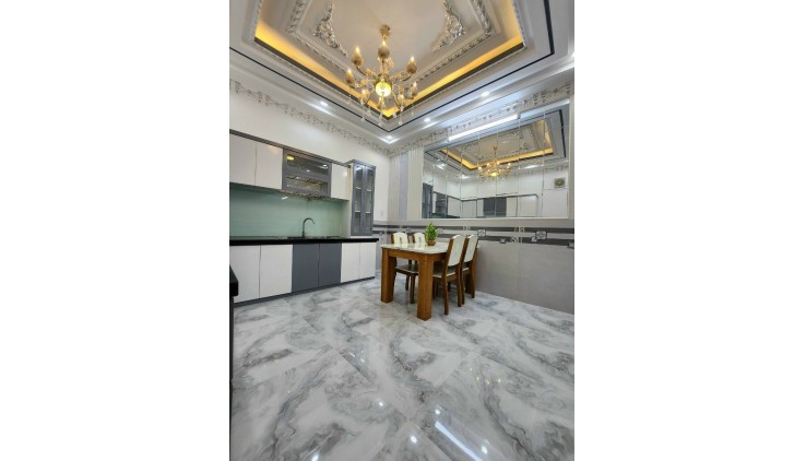Bán nhà Cao Lỗ, DTSD 62m2, tặng full nội thất, SHR, 2,7 tỷ TL mạnh